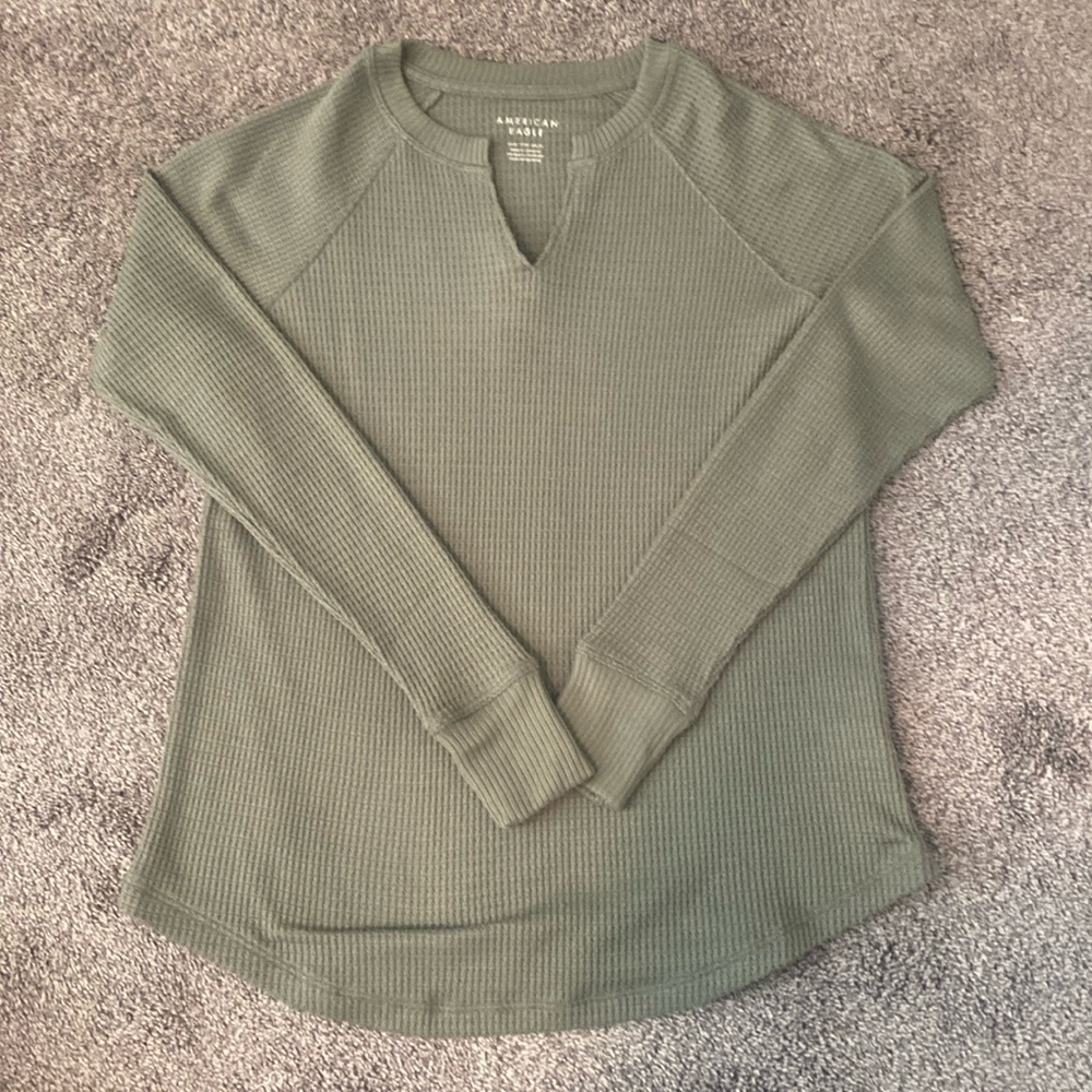 American Eagle green waffle long sleeve
